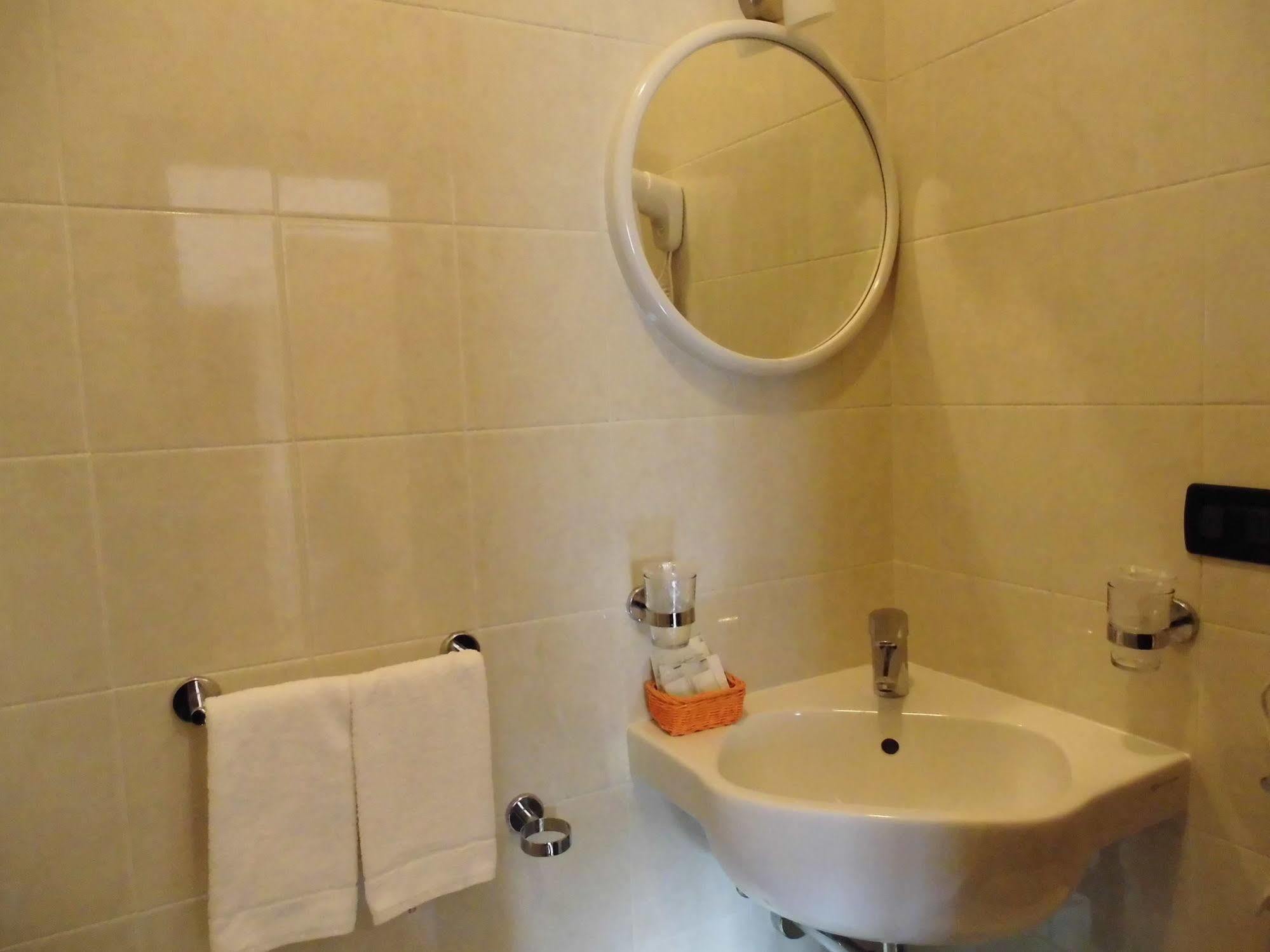 Hotel Benaco Mavras Peschiera del Garda Zewnętrze zdjęcie